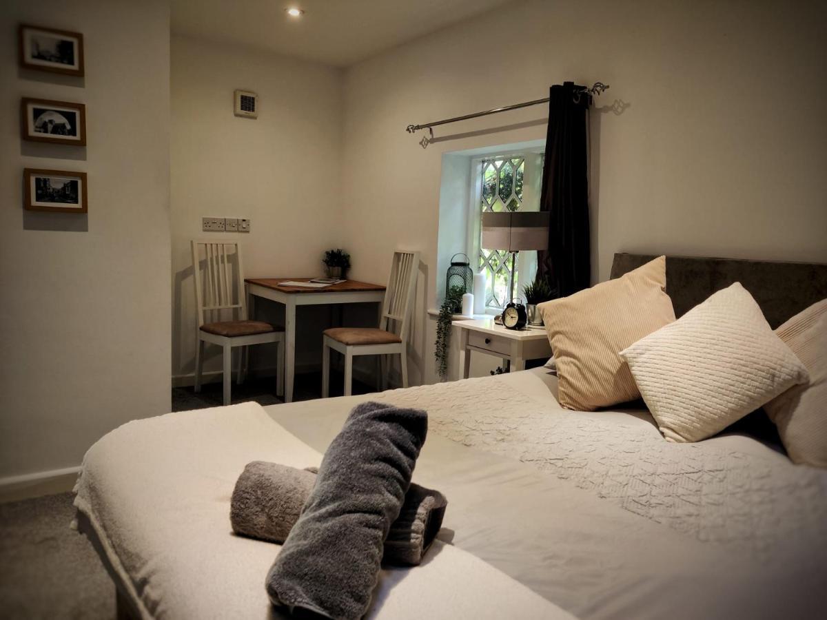 The Dolphin Inn Winchester Extérieur photo